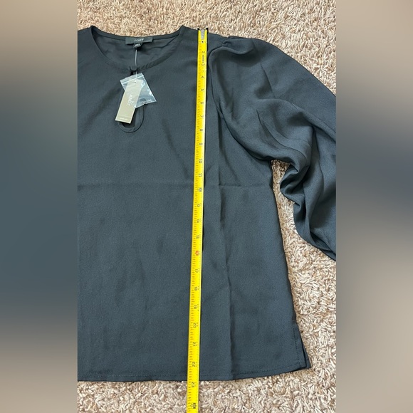 NWT J Crew Womens Long Sleeve Keyhole Top Black Color XSP - Picture 9 of 12